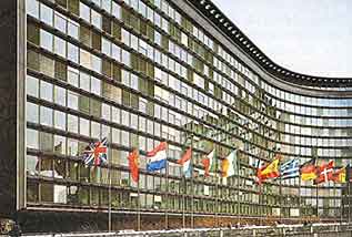 Bild: Zeitbilder, Geschichte und Sozialkunde 8, Wien 2002, S. 28